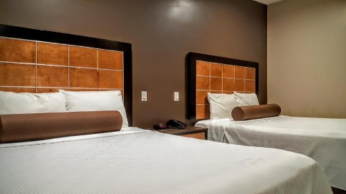 Gardena Terrace Inn image 15