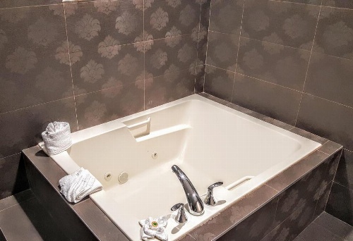 Gardena Terrace Inn image 7